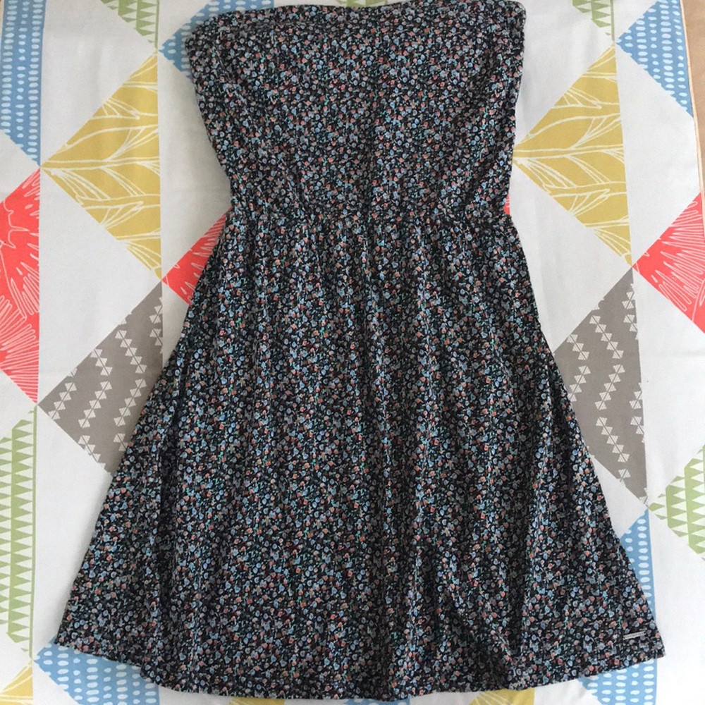 Element Sweetheart Strapless Floral Dress.